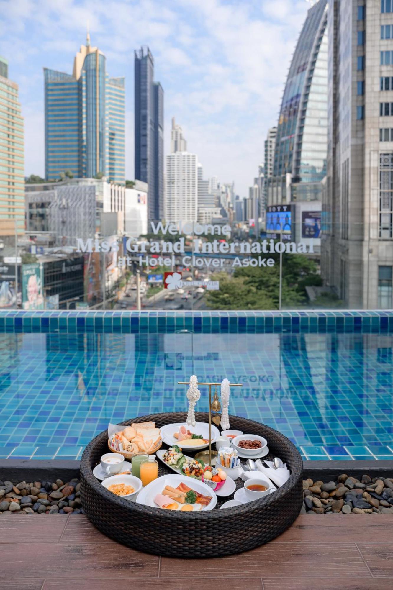 Hotel Clover Asoke Bangkok Eksteriør bilde